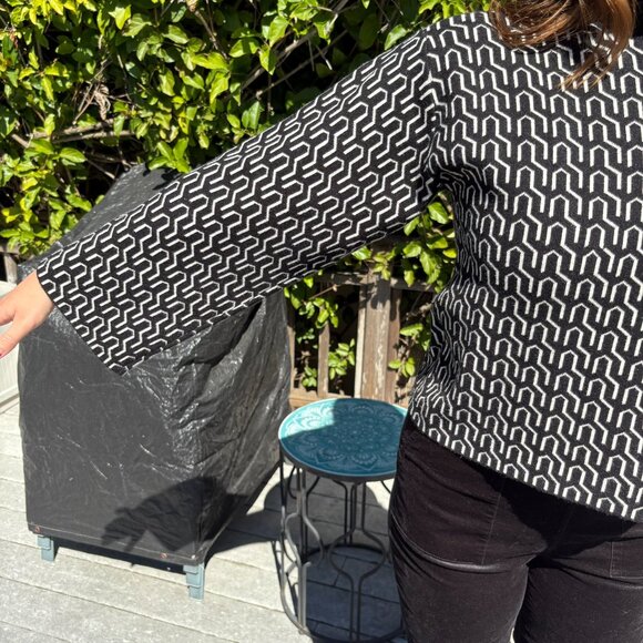 Vero Moda Black and White geometric pattern sweater - Picture 2 of 6